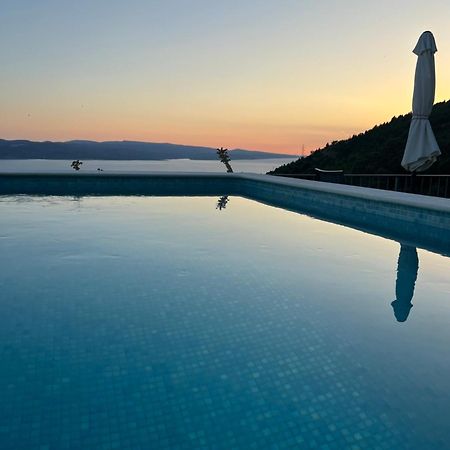 Villa Kristina - Ferienhaus Baska Voda - Topici, Private Outdoor Swimmingpool, Wifi מראה חיצוני תמונה