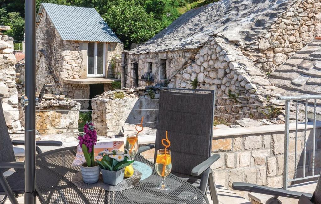 Villa Kristina - Ferienhaus Baska Voda - Topici, Private Outdoor Swimmingpool, Wifi מראה חיצוני תמונה