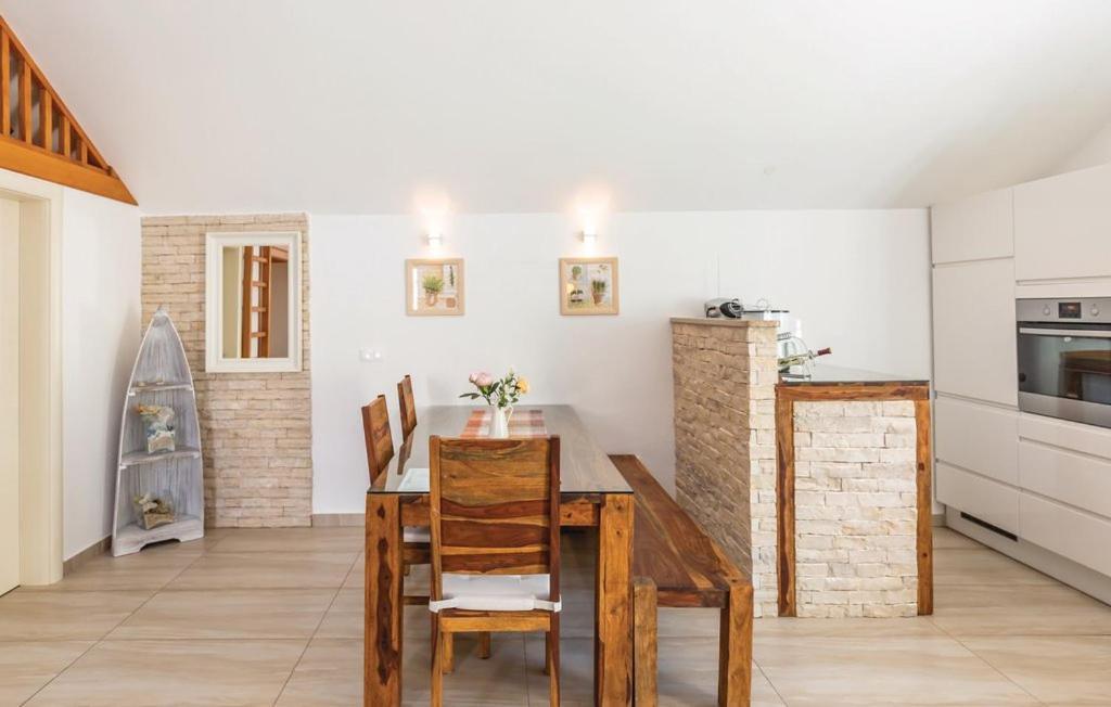 Villa Kristina - Ferienhaus Baska Voda - Topici, Private Outdoor Swimmingpool, Wifi מראה חיצוני תמונה