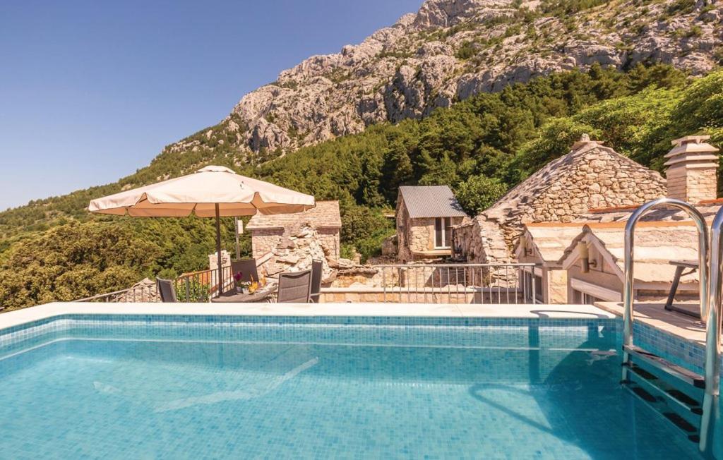 Villa Kristina - Ferienhaus Baska Voda - Topici, Private Outdoor Swimmingpool, Wifi מראה חיצוני תמונה